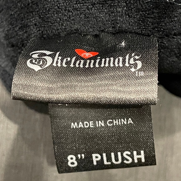 Skelanimals Diego and Squishmallows Melfy - Picture 5 of 7